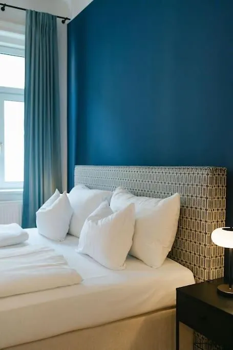 Classy Apt In Josefstadt Perfect For 4-6 Vienna Austria